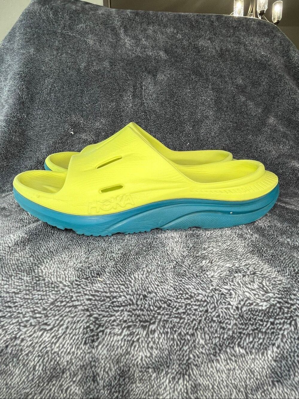 HOKA Ora Recovery Slide 3 Women’s Size 8 Lime Glow Blue Open Toe Sandals